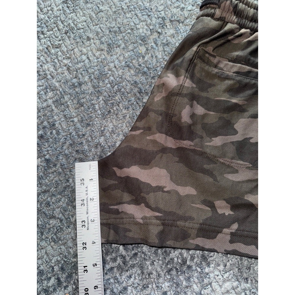 Athleta Women's Camo Farallon Short Drawstring Stretch Side Pockets Size‎ 6 - Picture 9 of 10